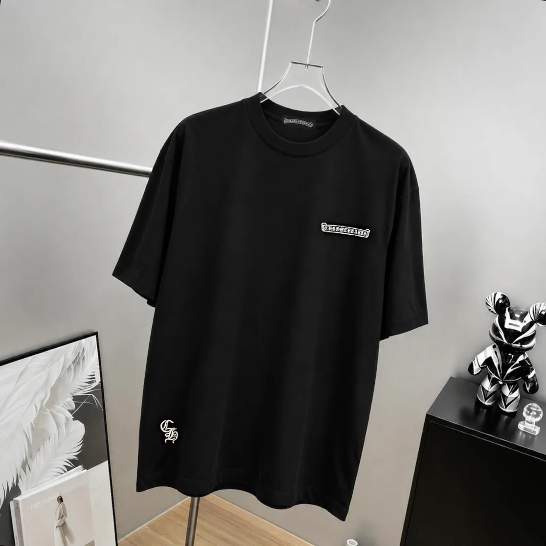CH～ logo 《 》 tee ， Same Style ， : Black White Coffee Brown Size：S（90-130 ） M（125-150 ） L（135-165 ） XL（160-190 ） XXL（185 ）